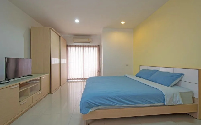 Sansuk Apartment