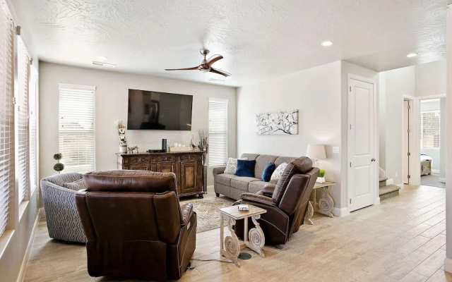 Curtis Ladera by RedAwning