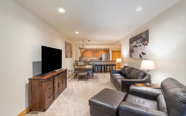 Bear Creek Lodge 106 2 Bedroom Condo by Alpine Lodging Telluride