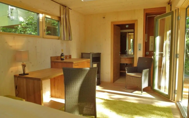 Baumhaus Lodge Schrems