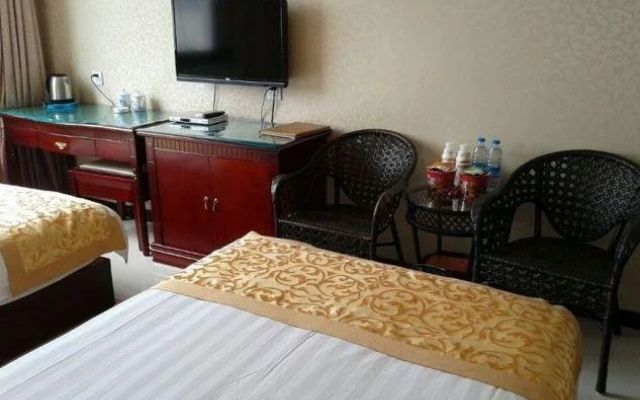 Huarong Tourist Hotel