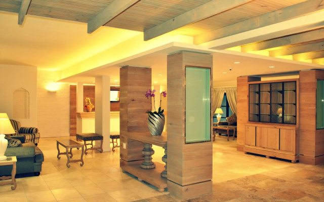 Club Mykonos Resort