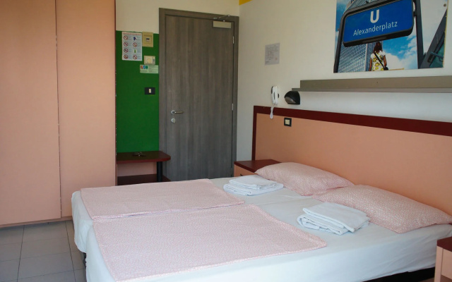 Hotel Elba Young People Hotels (ages: 16-35)