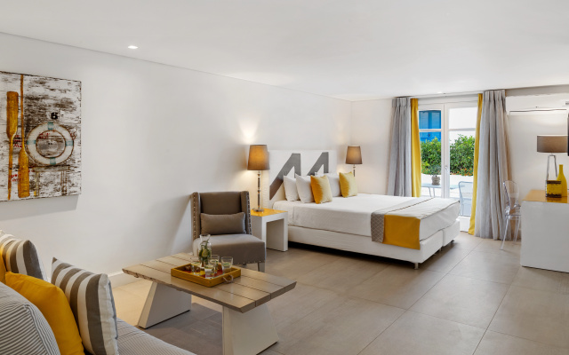 Marpunta Resort