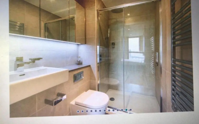 Luxurious serviced apartment in Croydon