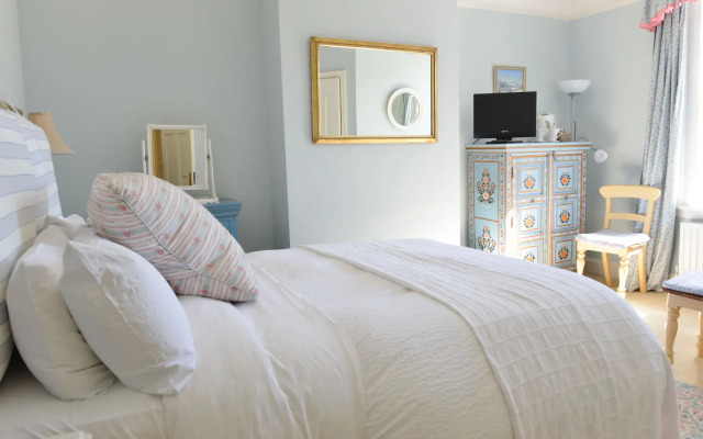 High Beeches B & B