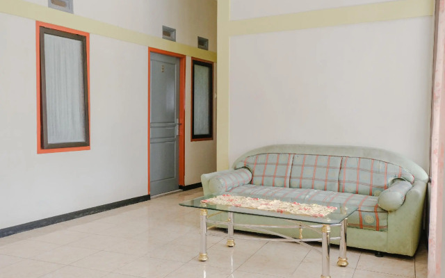 OYO 894 Nusa Indah Homestay Syariah