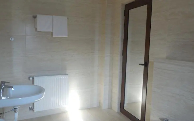 Villa 254 B