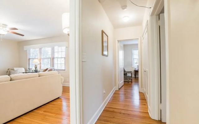 Sewanee Ave, 22