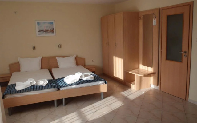 Briz Hotel