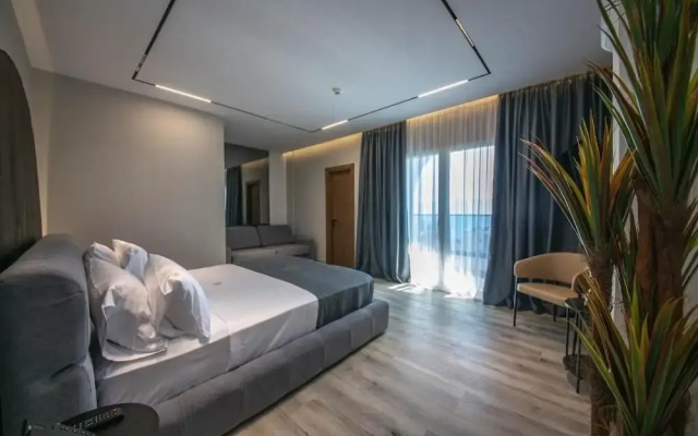 Noam Luxury Hotel