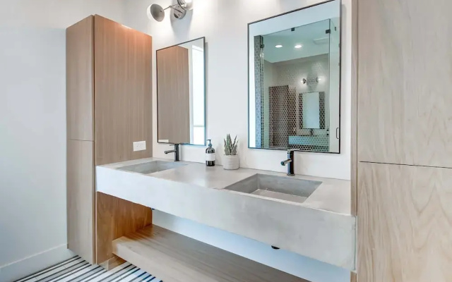 Close to the Gulch - Book Today