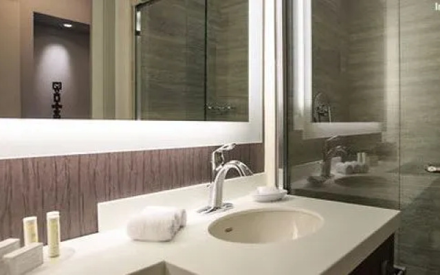 Courtyard by Marriott Boston Downtown