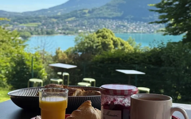 Auberge de Jeunesse HI Annecy