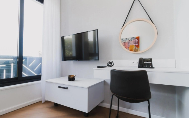 Bridgewater Apartments by Century City Hotels