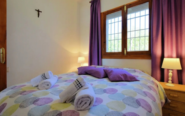 Lovely Holiday Home With Private Swimming Pool in Almogía