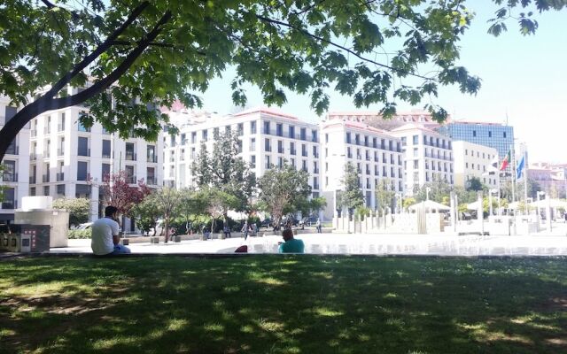 Апартаменты LX4U Apartments - Martim Moniz вид на фасад