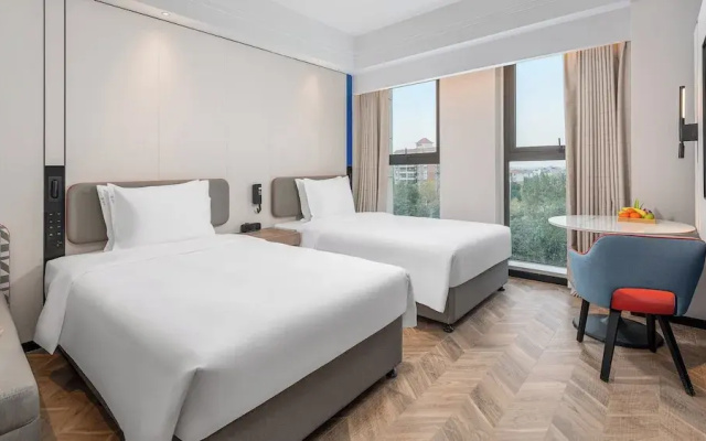 Holiday Inn Express Chengdu Shuangliu Airport by IHG