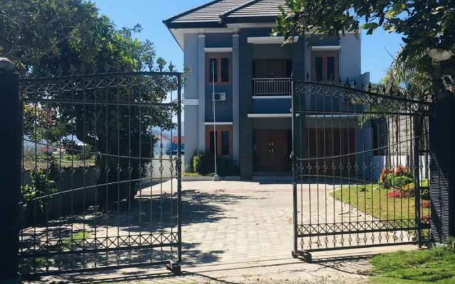 Modern House Yia