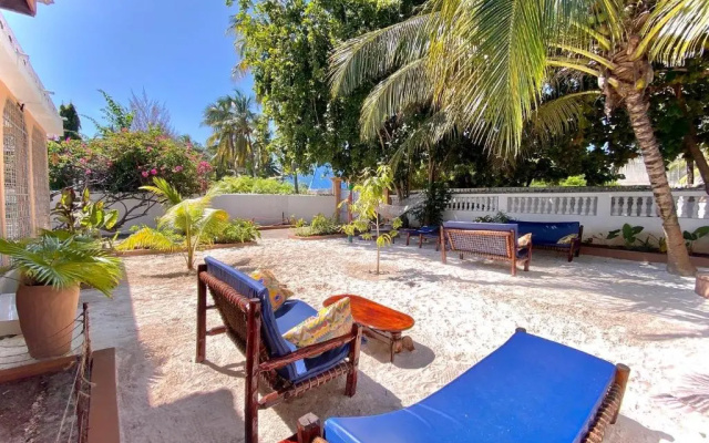 Villa Orchid Beach Guest House