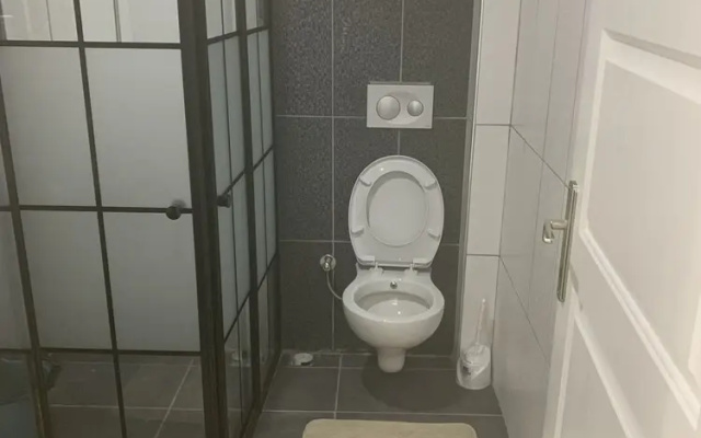 Aslan Apartments