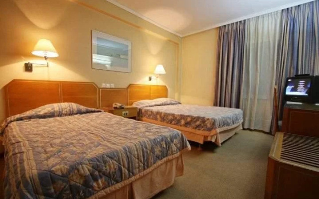 Ionis Hotel