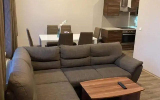 Zeyer Aparments