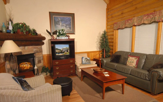 Dollys Dream 284 - Two Bedroom Cabin