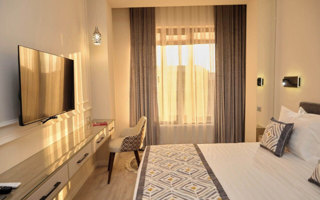 Amira Boutique