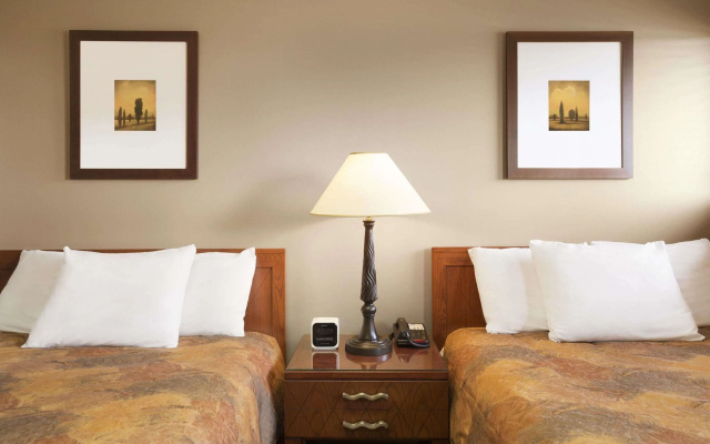 Central Suite Hotel