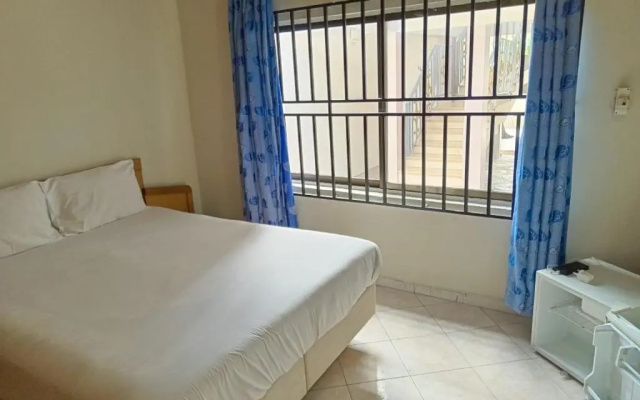 PRESTIGE GUESTHOUSE Ksi