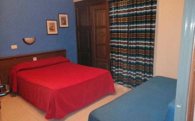 Hostal La Muralla