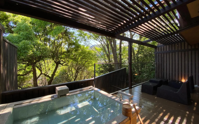 Yugawara Onsen Ashikari Ryokan