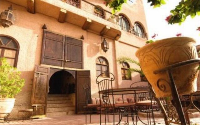 Отель Kasbah Le Mirage вид на фасад