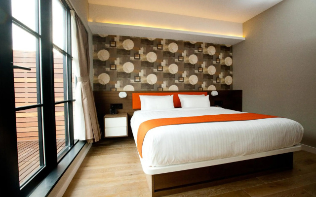 NobleDEN Hotel