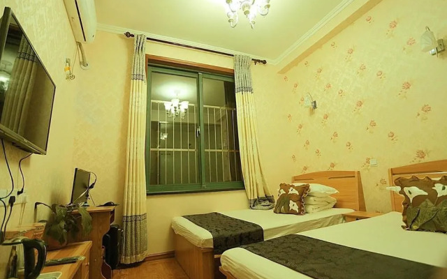 Qingdao Yaxin Sea View Apartment(青岛雅馨日租房)