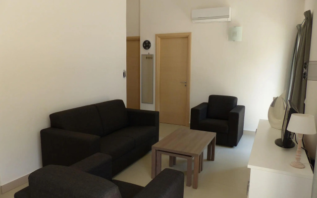 Apartment in Tropea With Sea Views & Pool