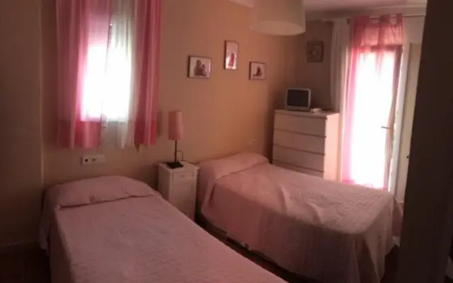Apartment - 2 Bedrooms with Pool and Sea views - 107777