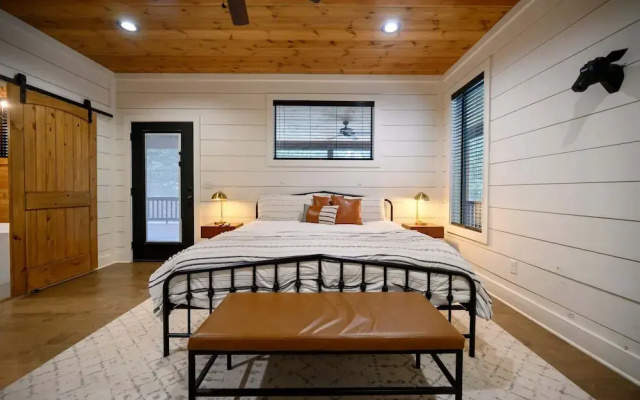 Quiet/private Cabin - Couples/family - Ideal Location
