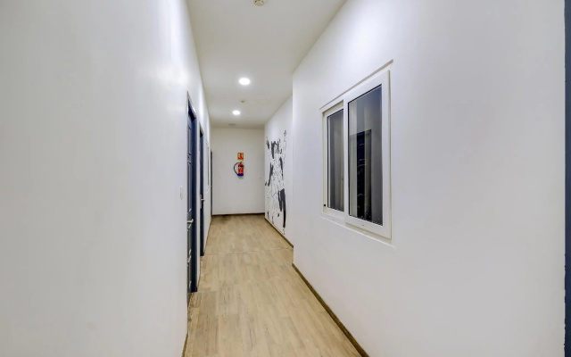 OYO Townhouse 613 Ashok Nagar