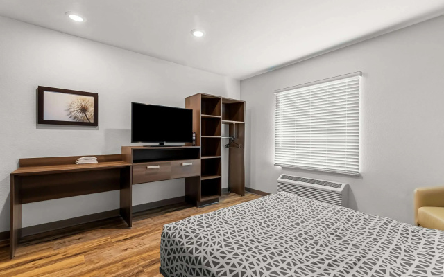 Woodspring Suites Corona