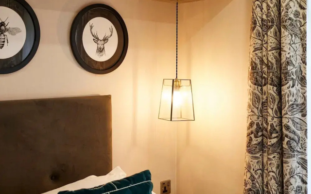 Host Stay Teejay s Lodge