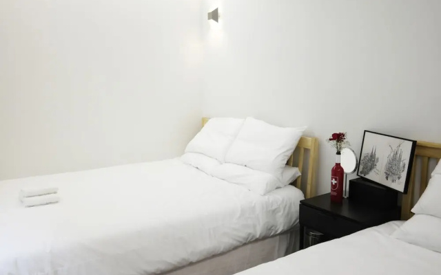 P.S. Guesthouse Itaewon - Hostel