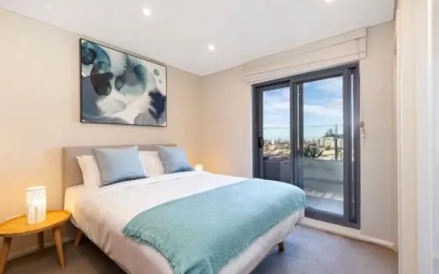 North Sydney Fully Self Contained Modern 2 Bed Apartment (16Wal)