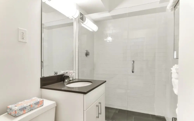 Global Luxury Suites at Emerson Place