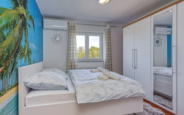 Sea Breeze Residence Mariella