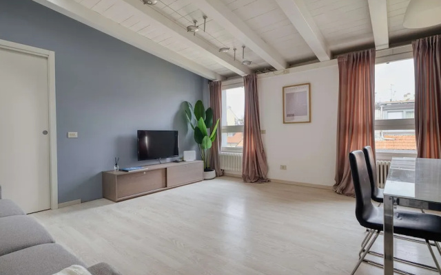 Bright Flat in the Heart of Porta Venezia