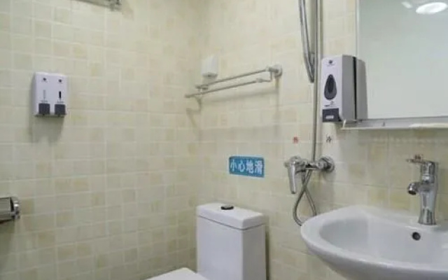 Zhongqing Yuelai Hotel