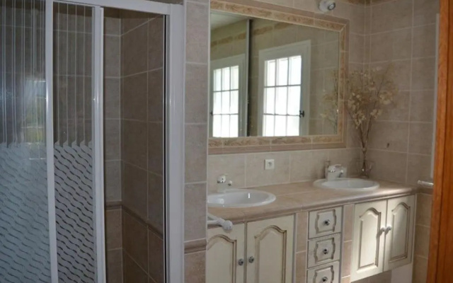 Maison Saint-Maurice-d'Ardèche, 6 pièces, 8 personnes - FR-1-382-62