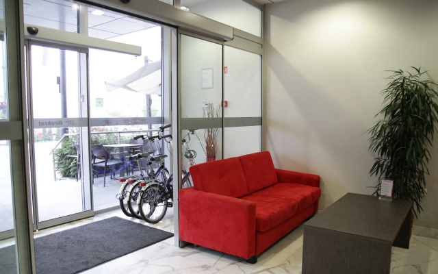 Nitro Rooms